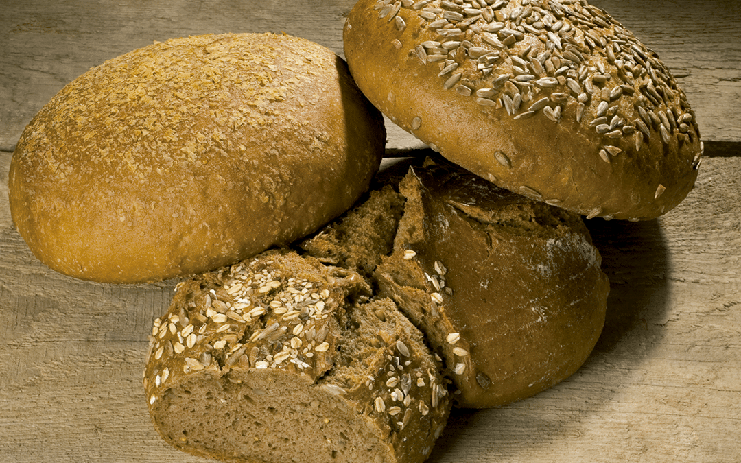 Pan de espelta y pan de chia. Disfruta del pan de forma saludable